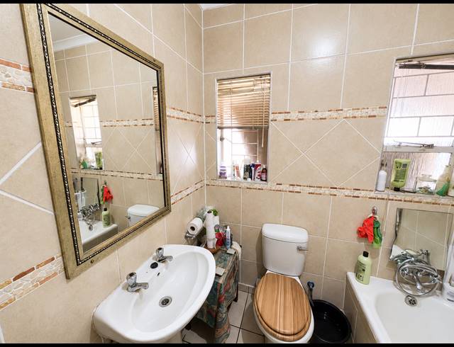 3 BEDROOM HOUSE FOR SALE IN BOLTONWOLD